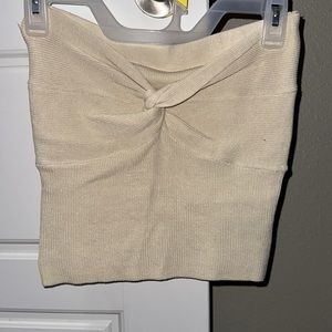 Size small/ can be an XS  SHEIN brand new never worn